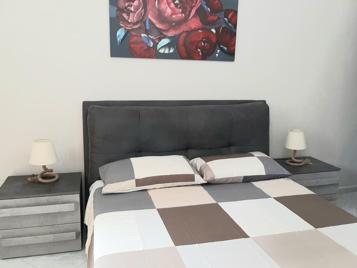 La Casa Di Nino Villa Portici Buitenkant foto